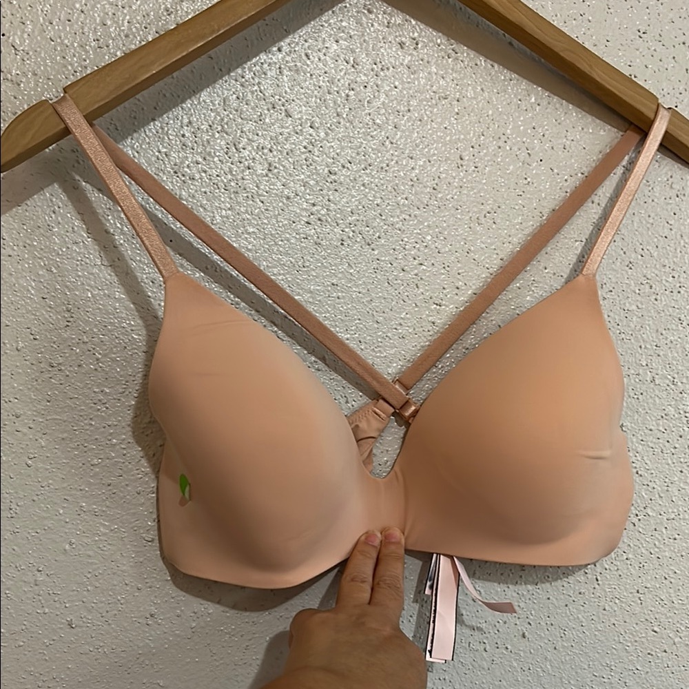 Victoria Secret Peach Plunge Bra size 36B